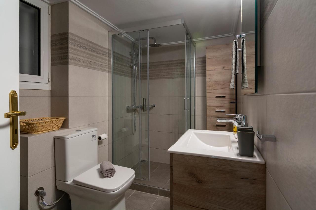 Acropolis View 2Bd Apt Next To Museum & Metro 아테네 외부 사진